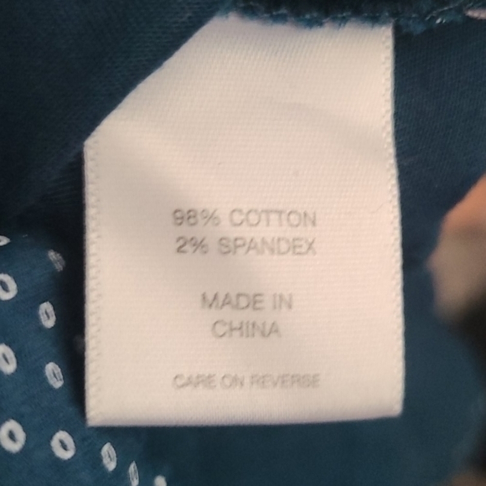 [New York & Co] Blue Circle Button Down Shirt - Picture 6 of 6